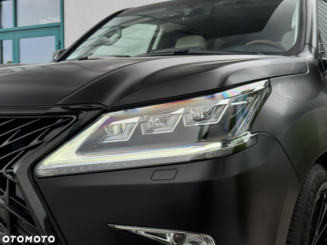 Lexus LX 570 Omotenashi - 8