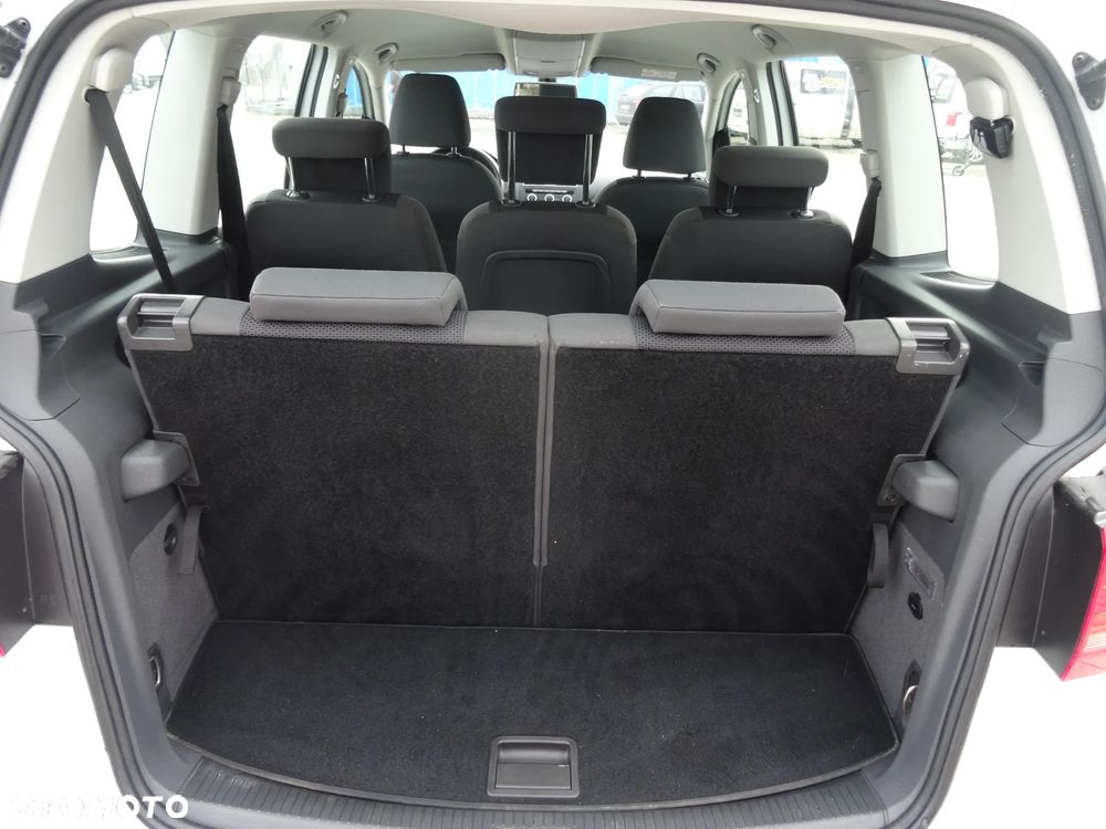 Volkswagen Touran 1.2 TSI BlueMot CityLine - 21