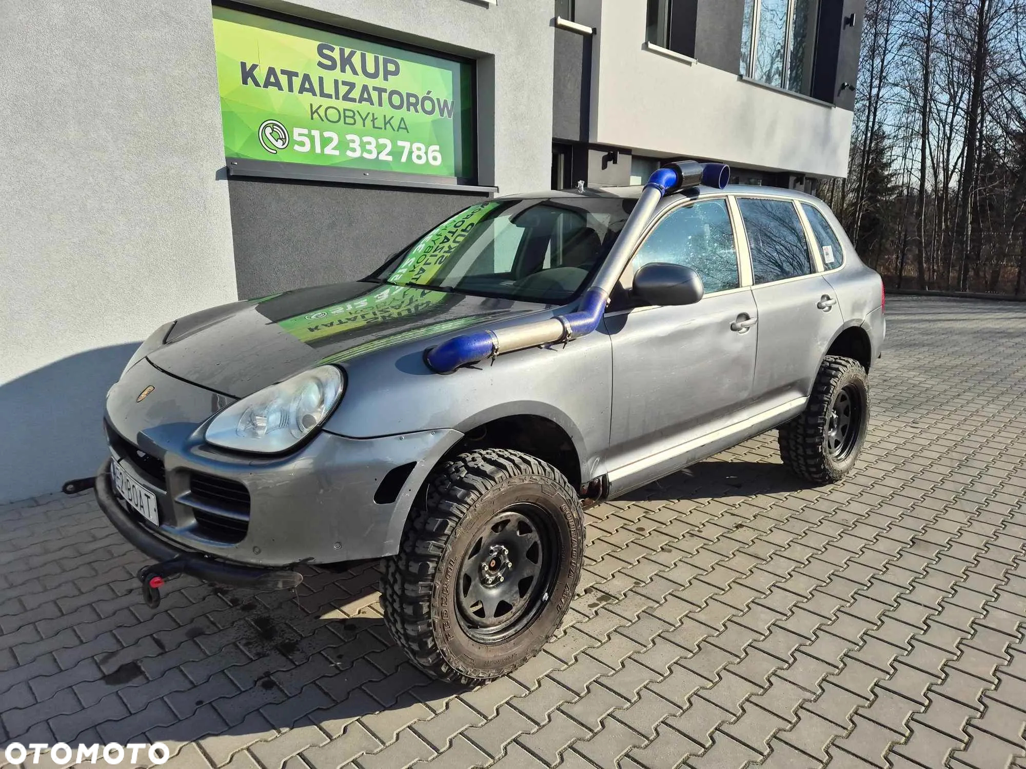 Porsche Cayenne - 2