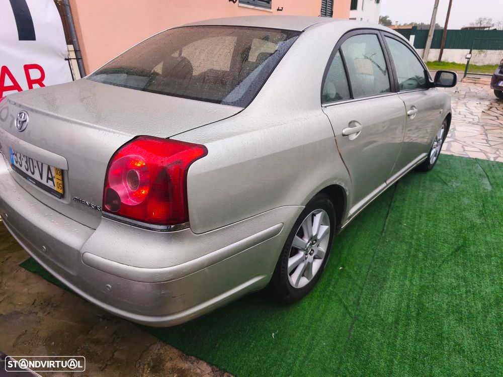 Toyota Avensis S/D 1.6 Executive - 3