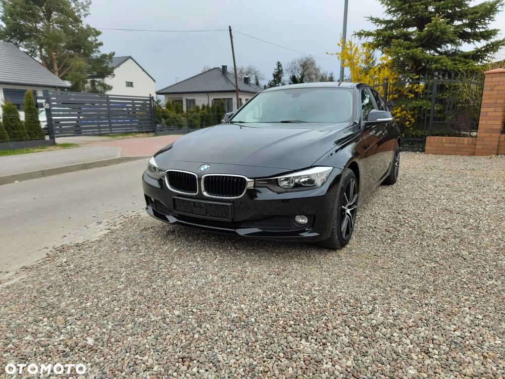 BMW Seria 3 318d Sport Line - 21