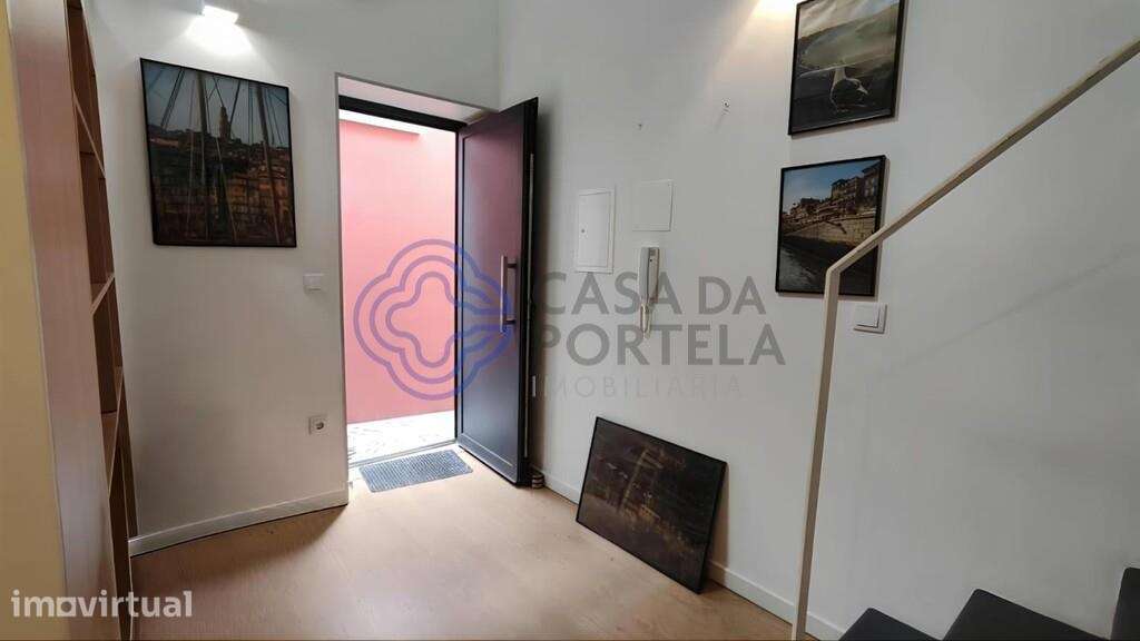 Loft para venda a 200m da Praça dos Poveiros com licença para AL - Grande imagem: 2/5