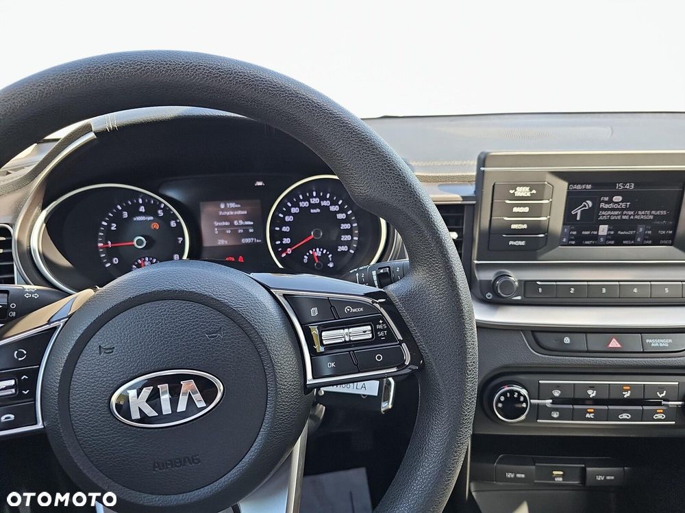 Kia Ceed - 14