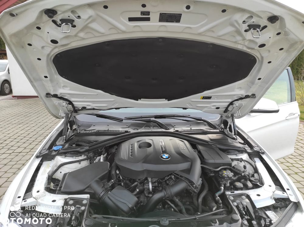 BMW Seria 3 330i Sport Line - 11