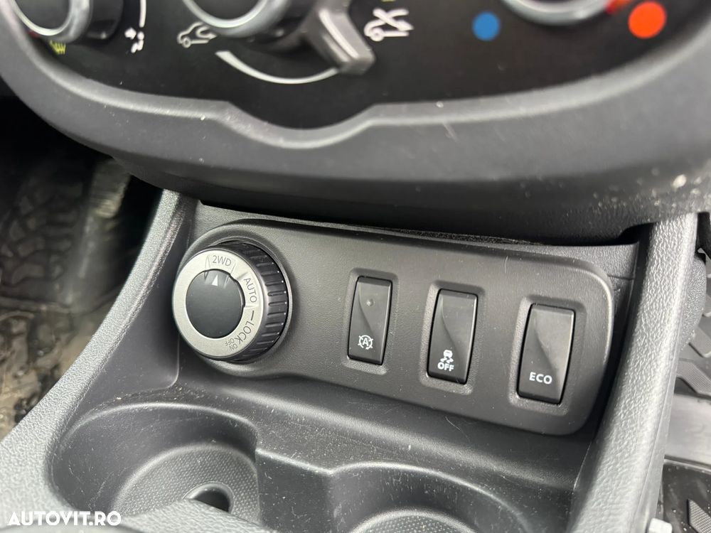 Dacia Duster dCi 110 FAP 4x4 Blackshadow - 24