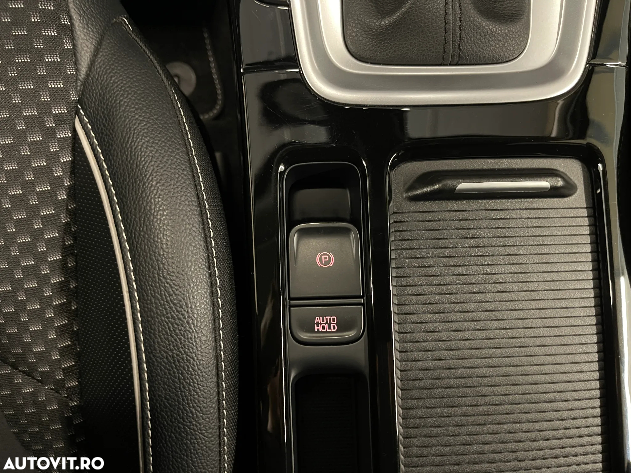 Kia XCeed 1.6 DSL MHEV HP 7DCT Style+ - 25