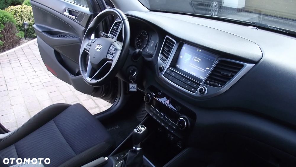 Hyundai Tucson 1.6 GDI BlueDrive Design 2WD - 29