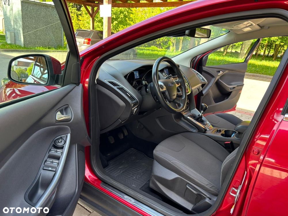 Ford Focus 1.6 EcoBoost Start-Stopp-System Titanium - 29