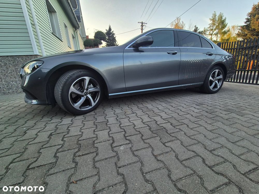 Mercedes-Benz Klasa E 200 4-Matic - 15