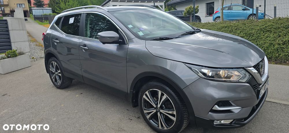 Nissan Qashqai 1.2 DIG-T Xtronic TEKNA+ - 3