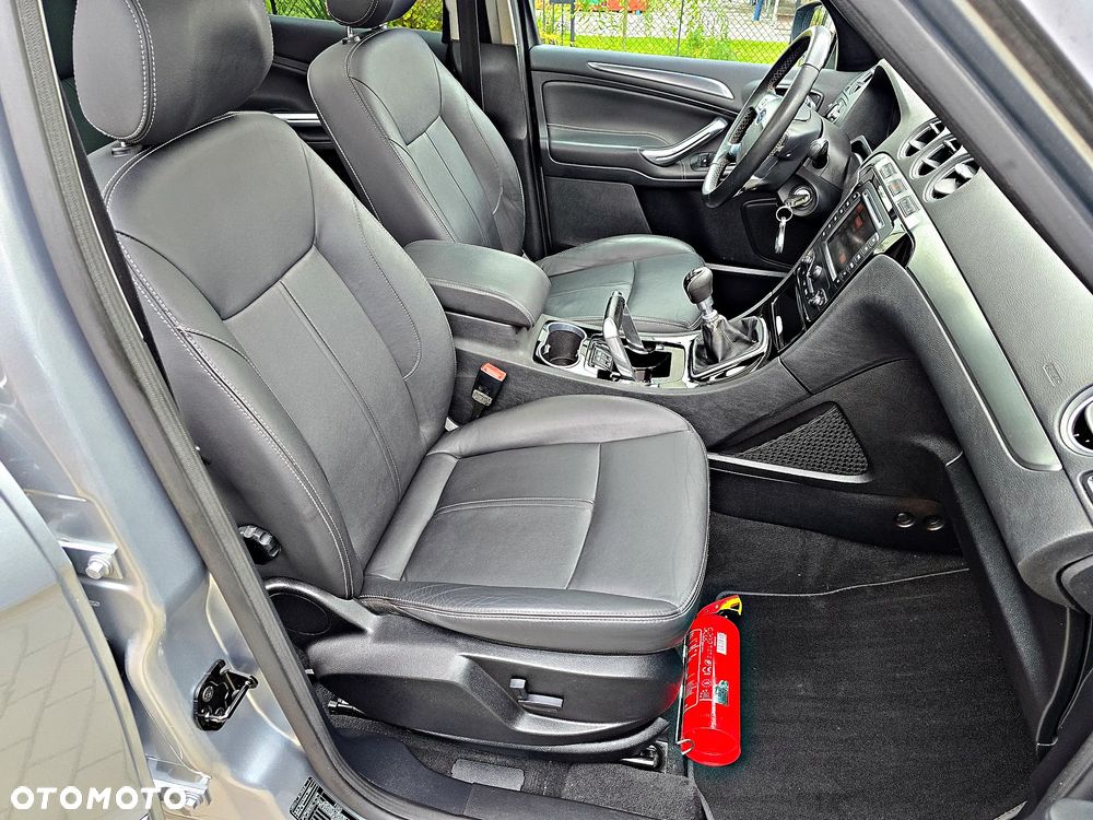 Ford S-Max 2.0 TDCi DPF Business Edition - 25