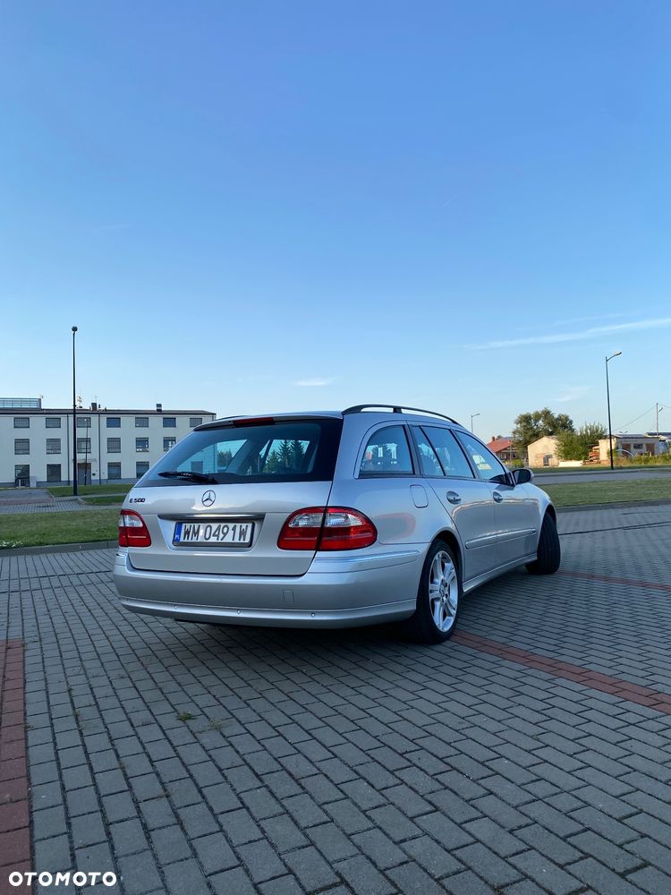 Mercedes-Benz Klasa E 500 4-Matic T Avantgarde - 6