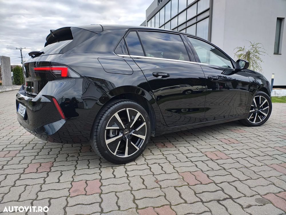 Opel Astra Sport Tourer 1.2L Turbo Start/Stop Business Edition - 4