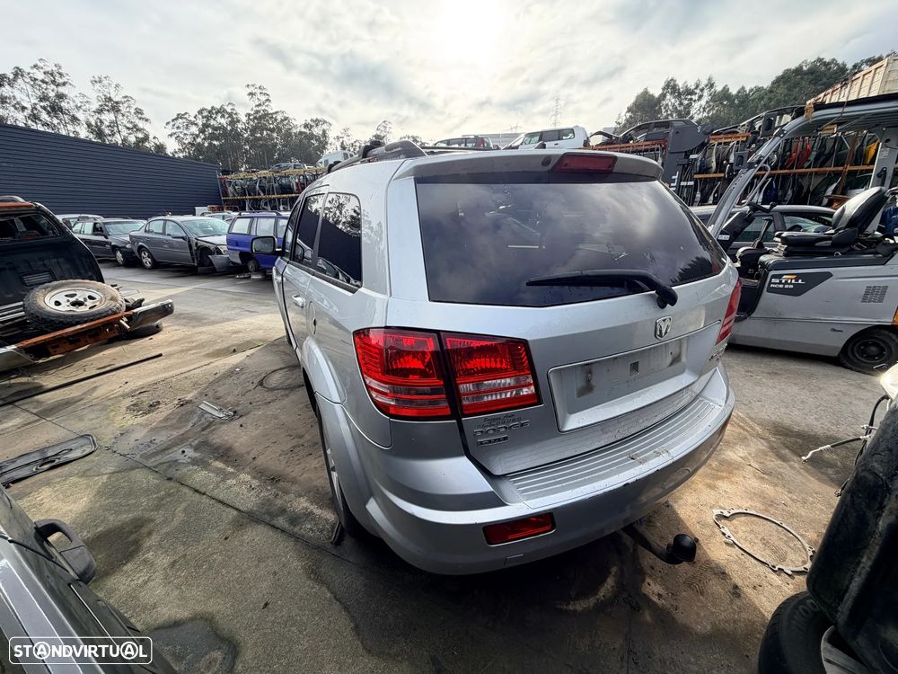 DODGE JOURNEY 2.0 TDI DE 2011 EM CENTRO DE ABATE DE FIM DE VIDA - 3