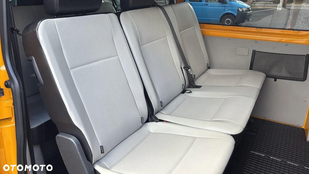 Volkswagen Transporter - 24