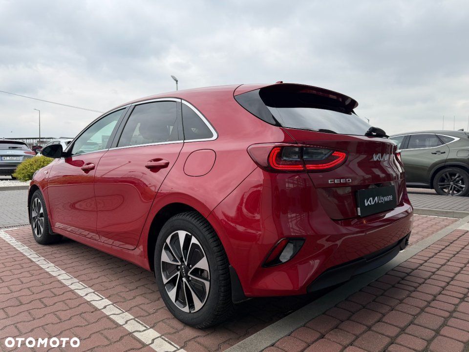 Kia Ceed - 7