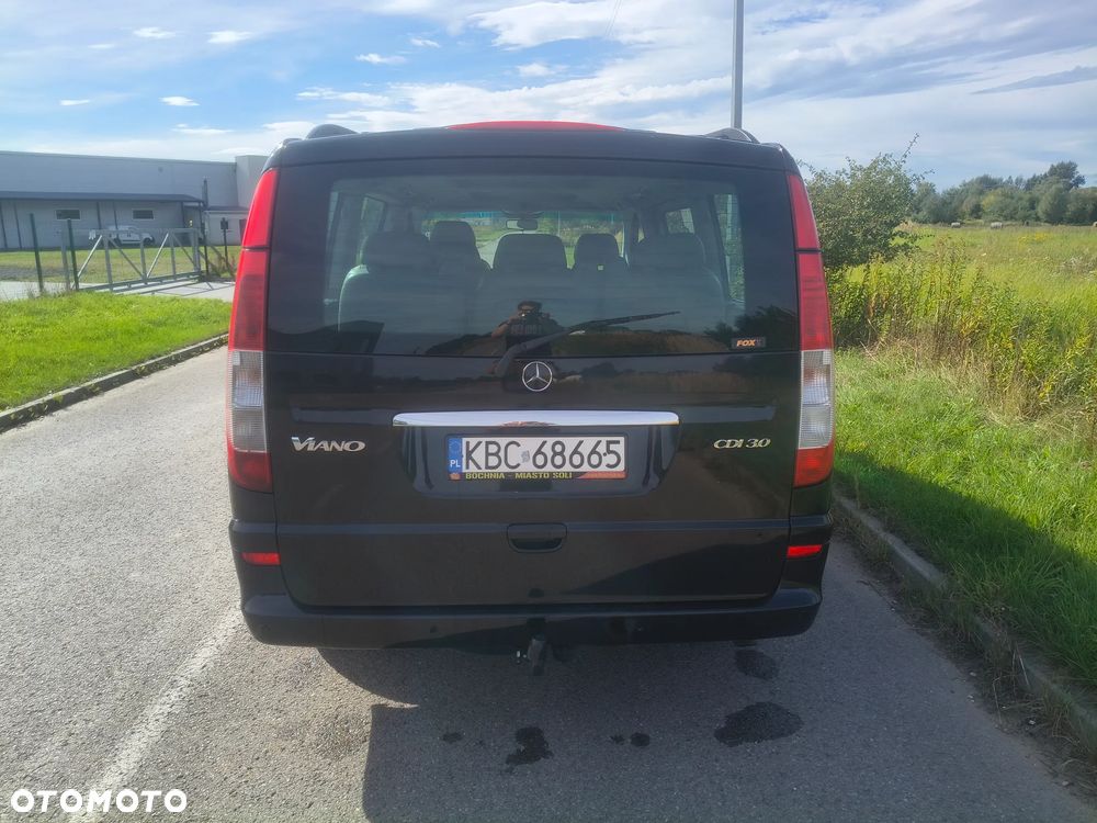 Mercedes-Benz Viano - 8