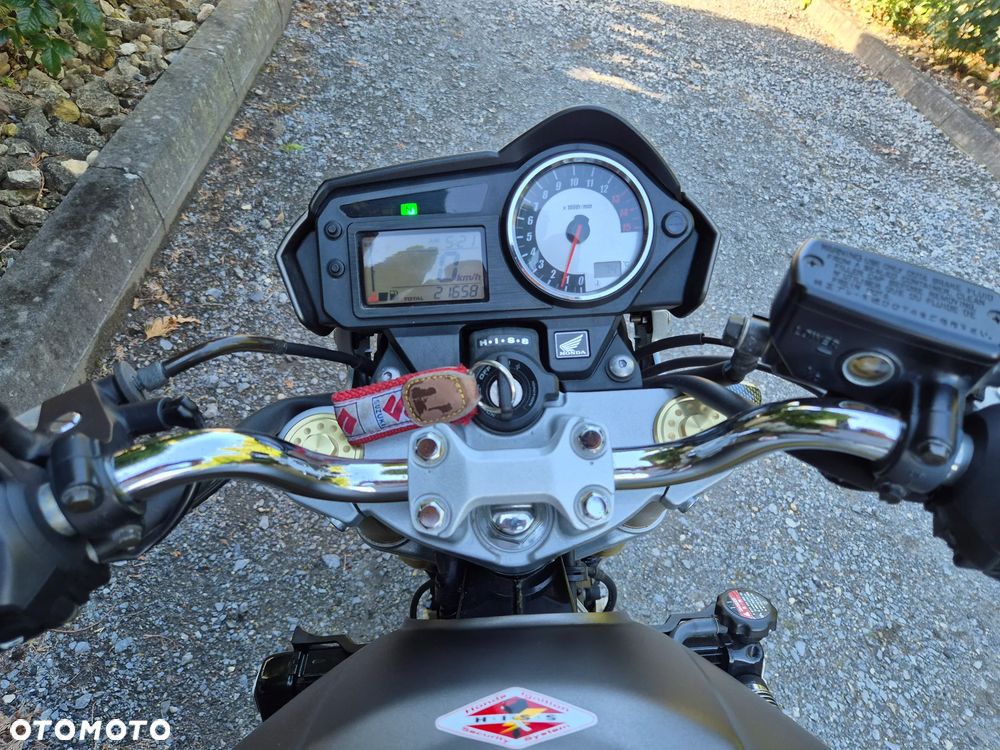 Honda Hornet - 35