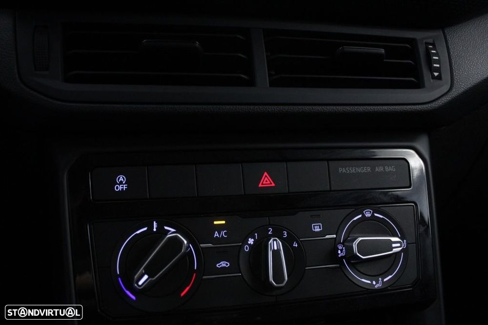 VW T-Cross 1.0 TSI Life - 28