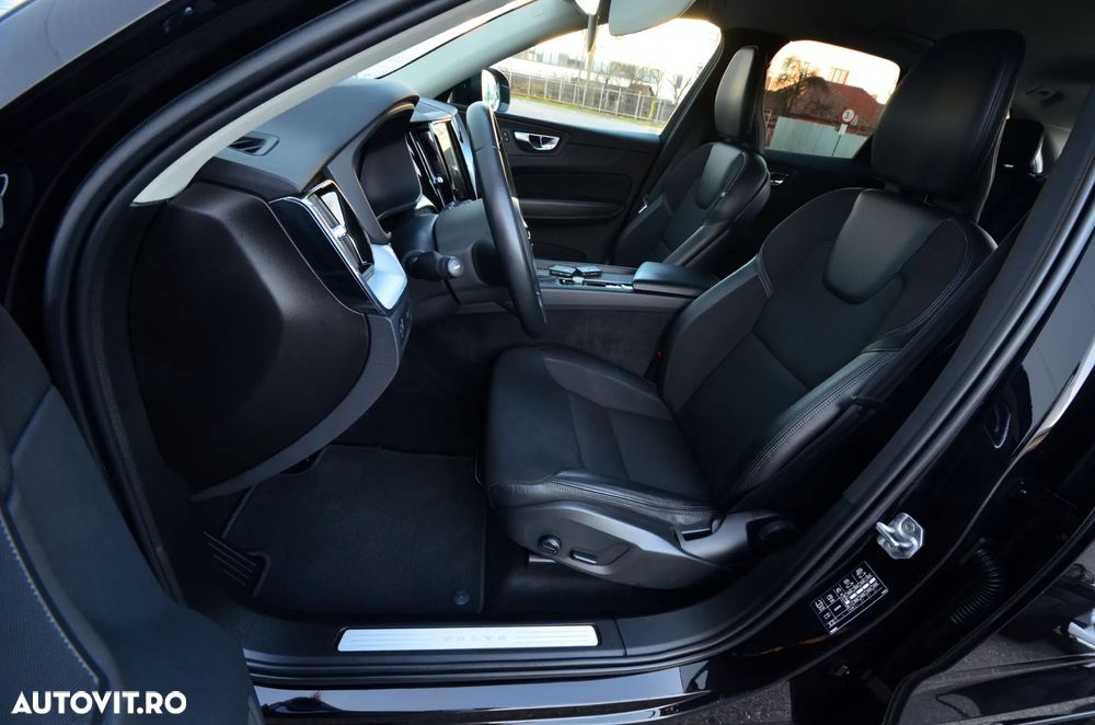 Volvo XC 60 D4 AWD Momentum - 18