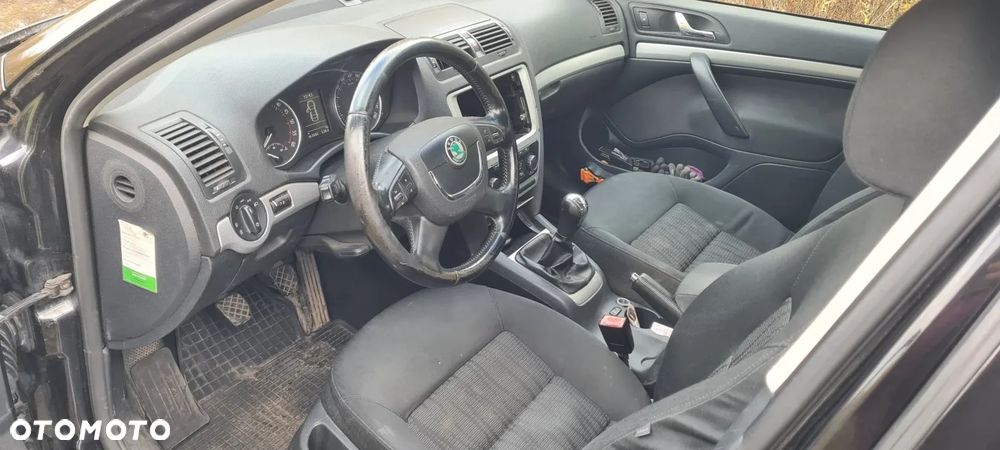 Skoda Octavia - 8
