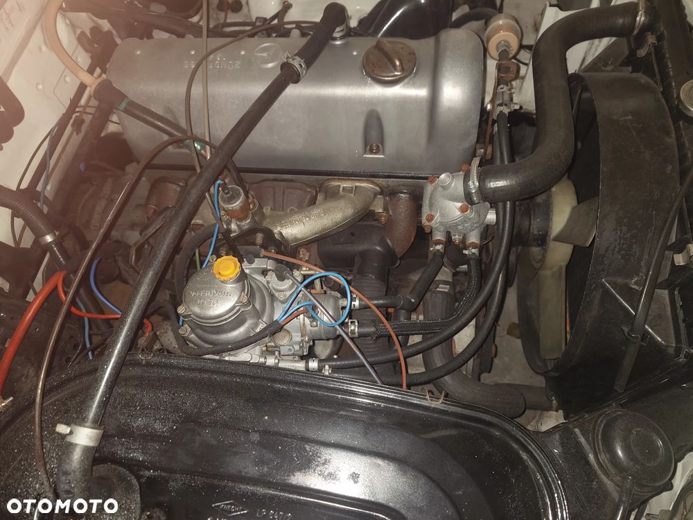 Mercedes-Benz W123 - 8