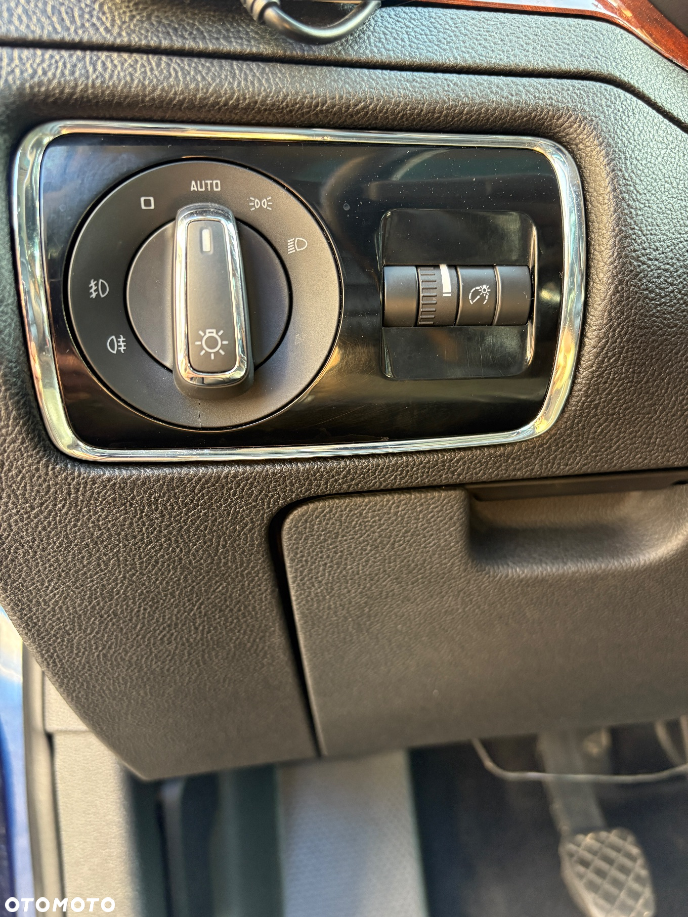 Skoda Superb 2.0 TDI Exclusive - 25