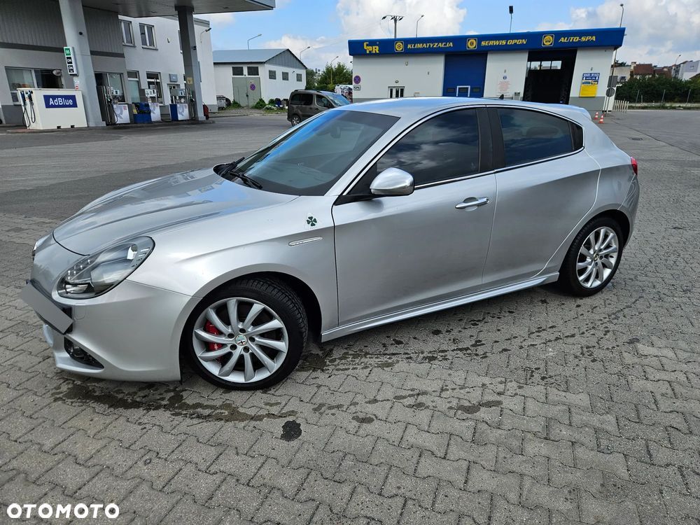 Alfa Romeo Giulietta 1750 TBi Quadrifoglio Verde - 1
