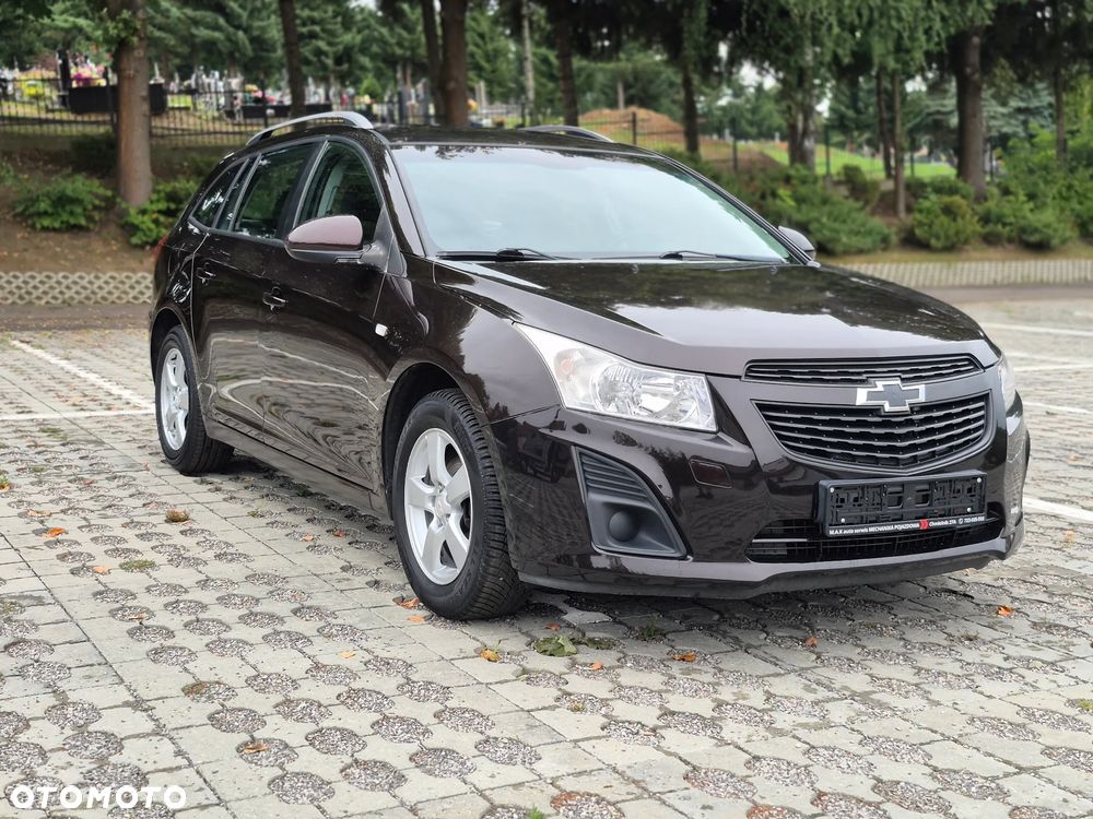 Chevrolet Cruze 1.6 LS - 1