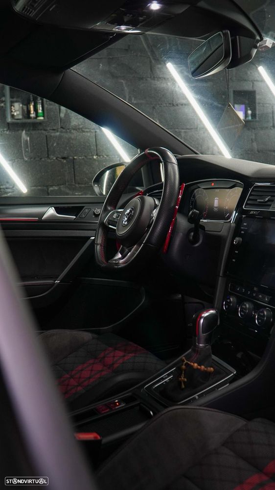 VW Golf GTI TCR 2.0 TSI OPF DSG - 17