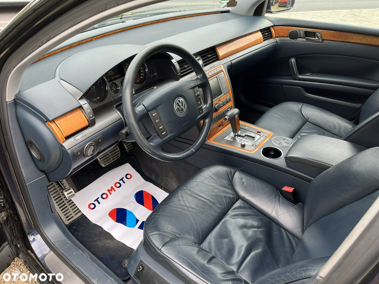 Volkswagen Phaeton - 19