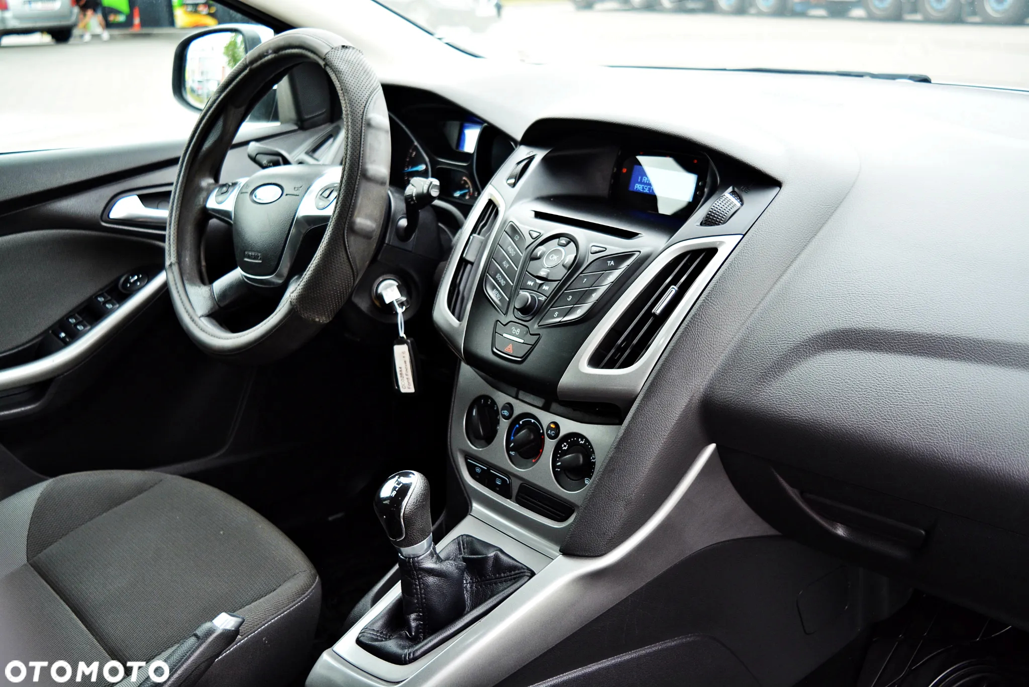 Ford Focus 1.6 Trend - 13