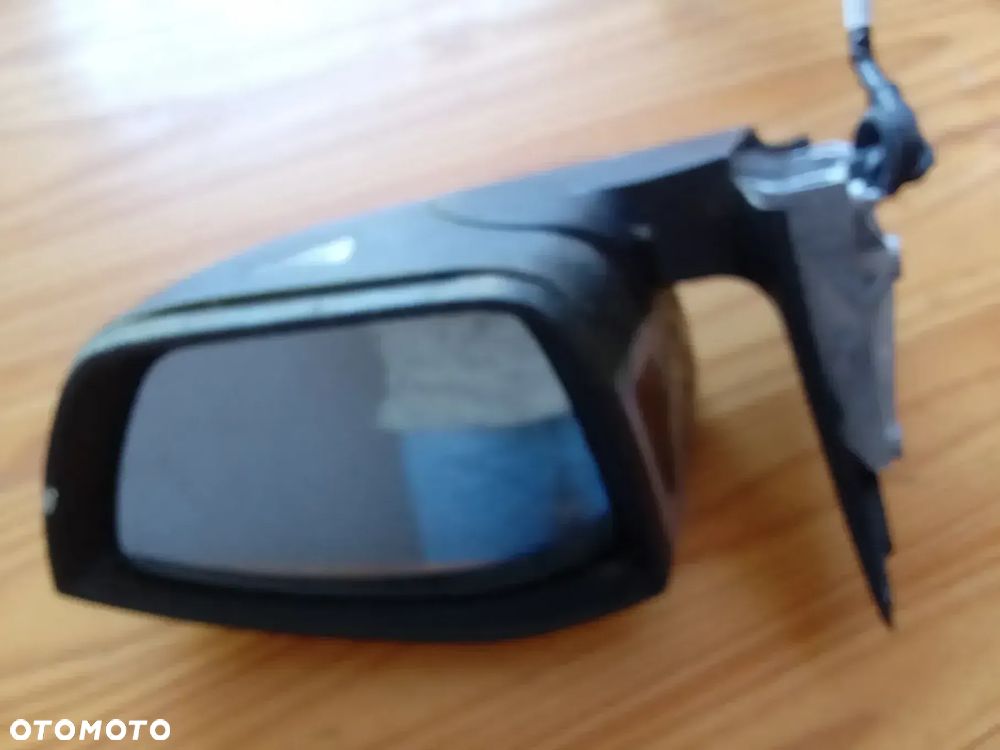 Lusterko Prawe 5E4857408 AB,5E357538A  SKODA OCTAVIA III