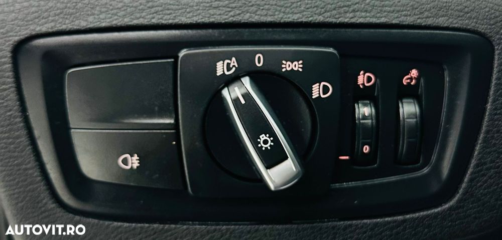 BMW X1 sDrive18i Aut. xLine - 12