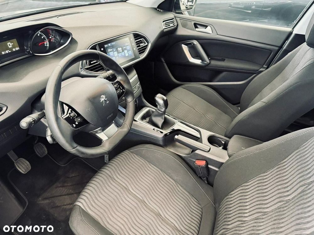 Peugeot 308 - 21