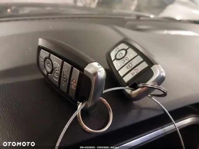 Ford Escape 2.0 EcoBoost AWD Titanium - 18