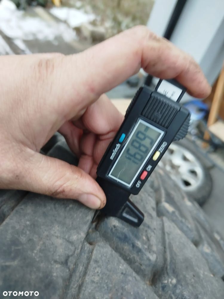 13R22.5 154K Continental HDC1 1 x 17mm - 10