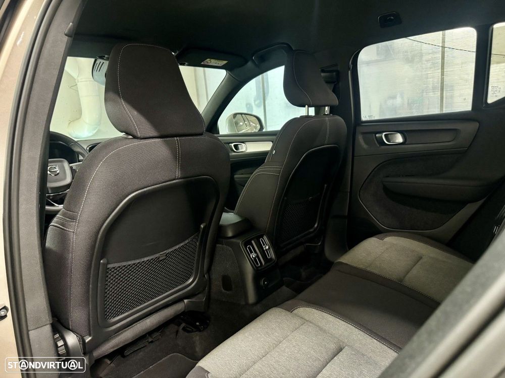 Volvo XC 40 1.5 T5 PHEV Momentum Plus - 30