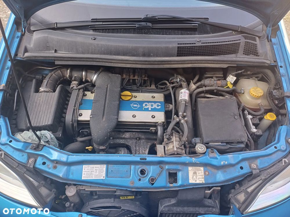 Opel Zafira - 2
