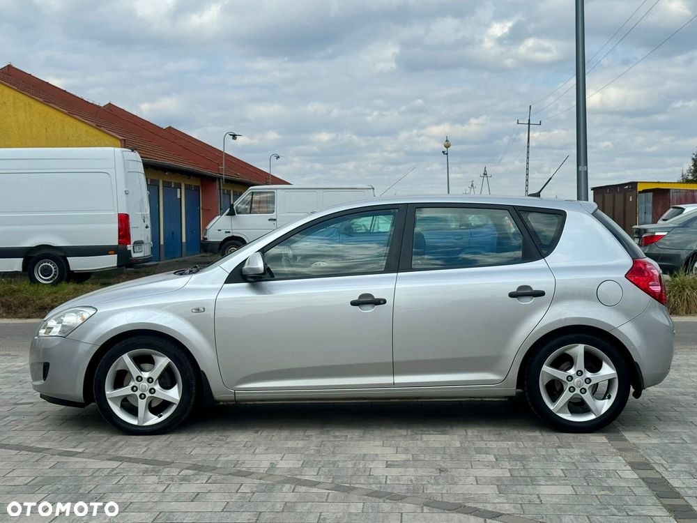 Kia Ceed 1.4 Comfort + - 11
