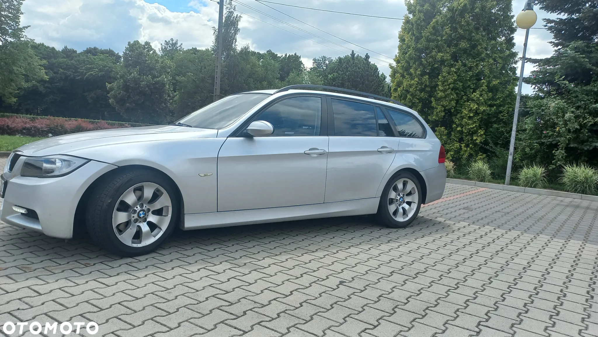 BMW Seria 3 318d - 4