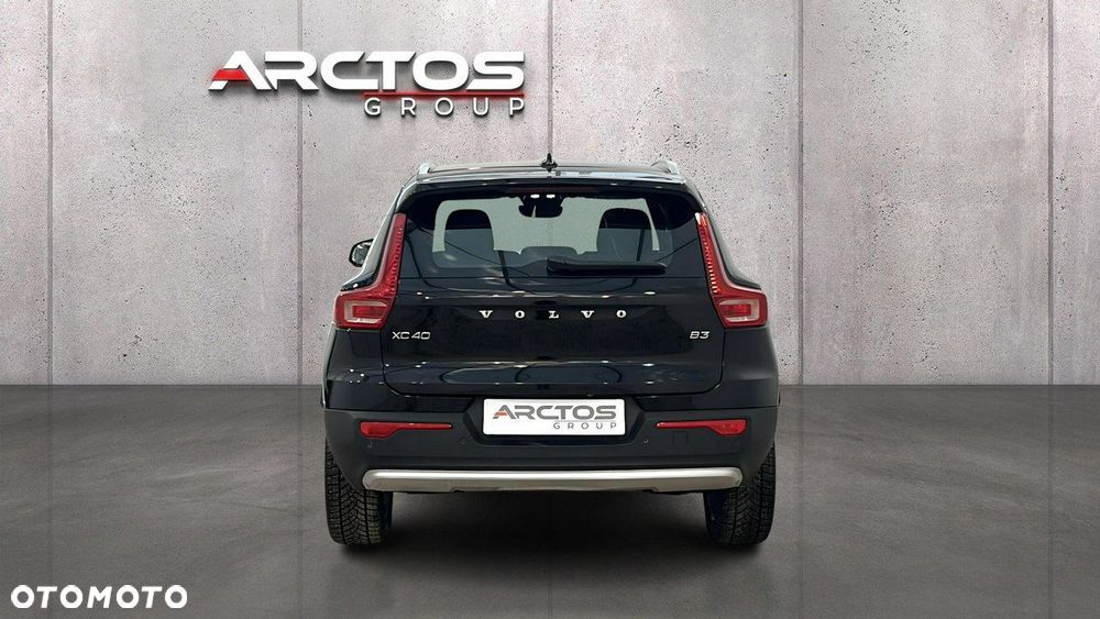 Volvo XC 40 B3 Plus Bright - 4