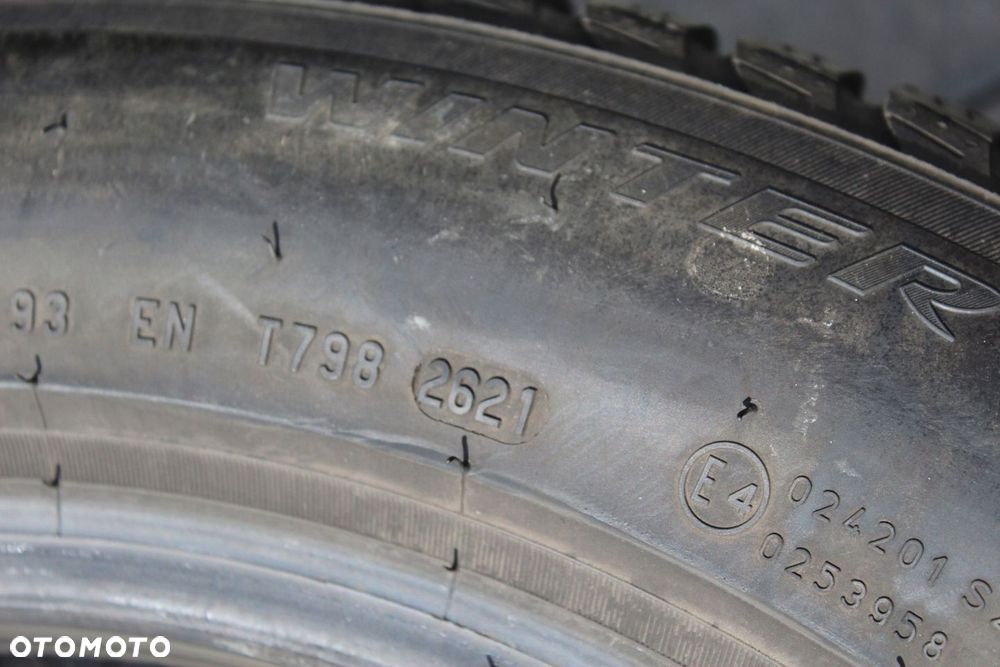2x 225/55R17 PIRELLI WINTER SOTTOZERO 3 MOE RSC 97H 21r 6,5mm - 6