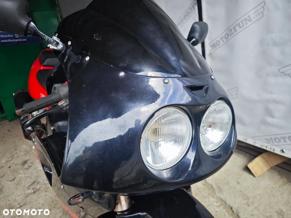 Kawasaki ZXR - 8