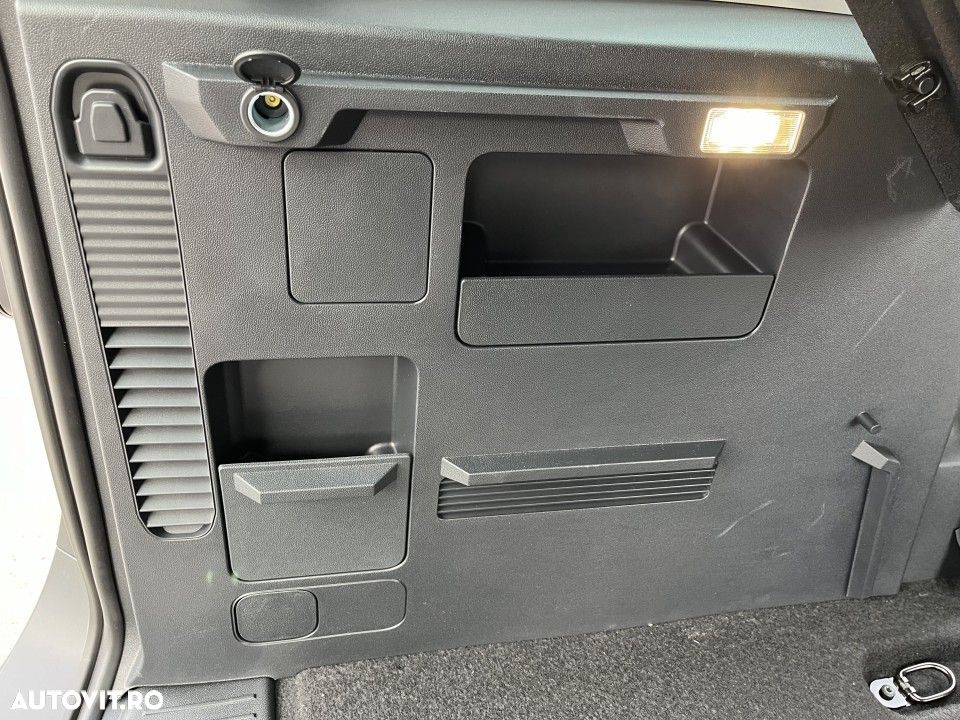 Ford Tourneo Courier - 25