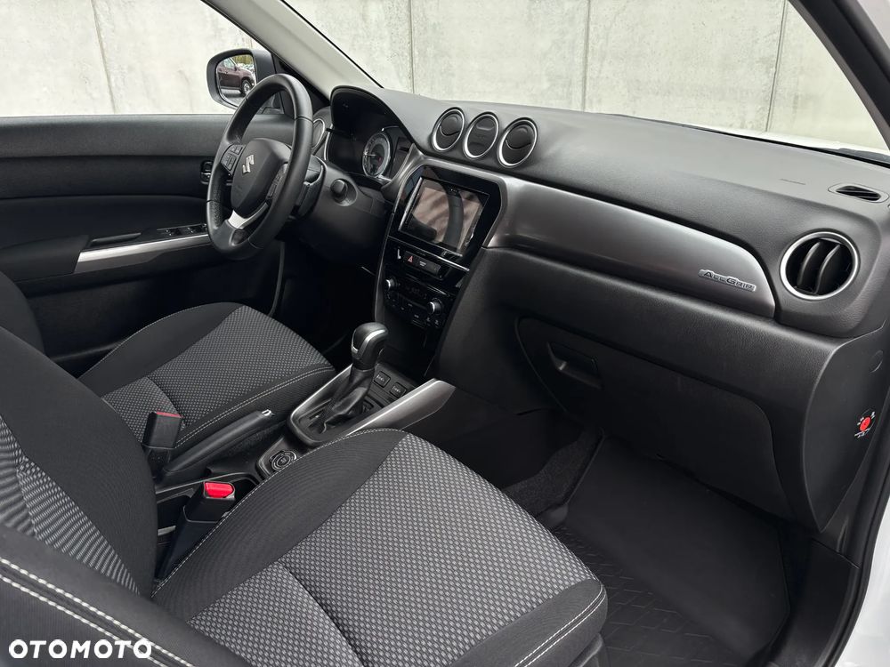 Suzuki Vitara 1.5 Strong Hybrid Premium 4WD AGS - 11