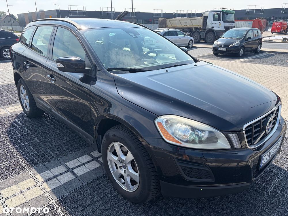 Volvo XC 60 DRIVe R-Design - 6