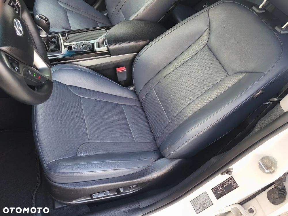 Hyundai i40 1.7 CRDi Comfort + - 26