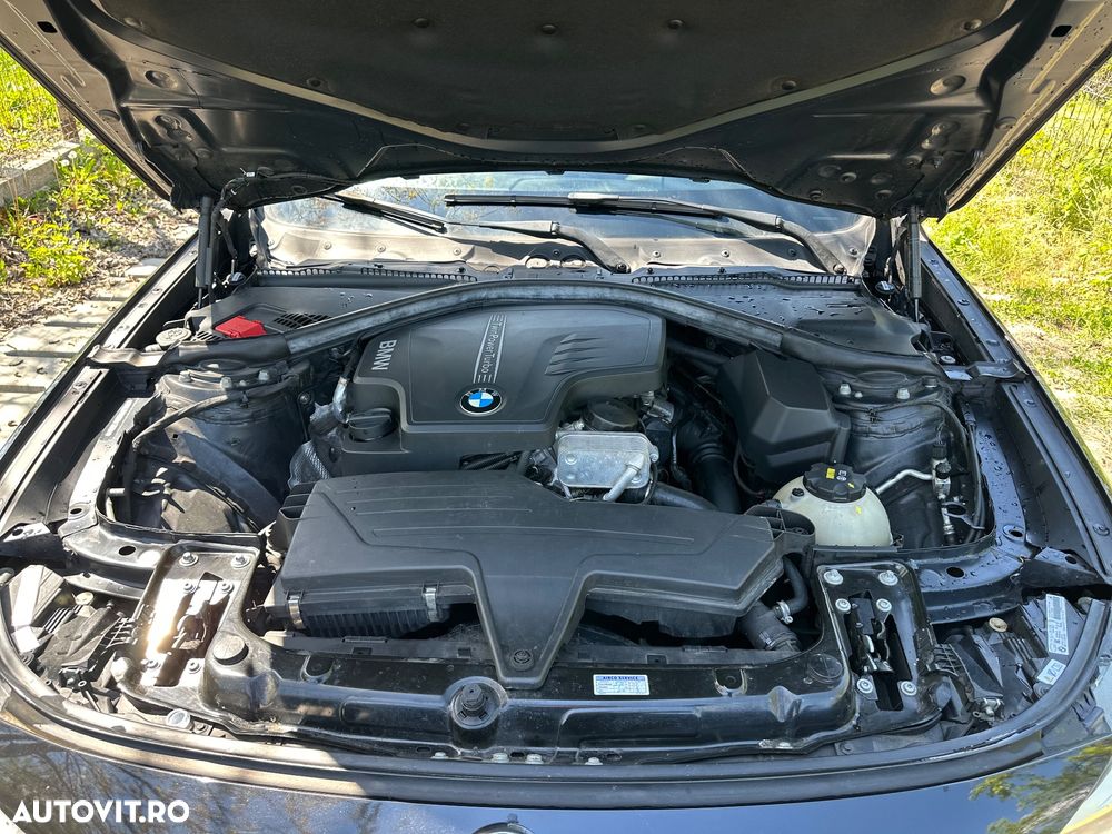 BMW Seria 3 320i AT - 16