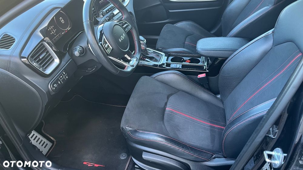 Kia ProCeed 1.6 T-GDI DCT7 OPF GT - 15